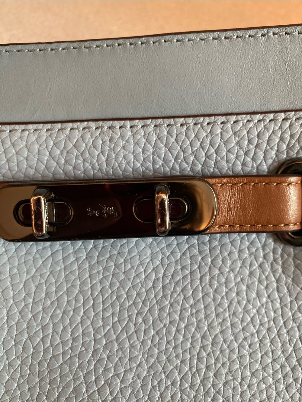 Coach Swagger Wristlet/Crossbody Bag - Picture 16 of 17